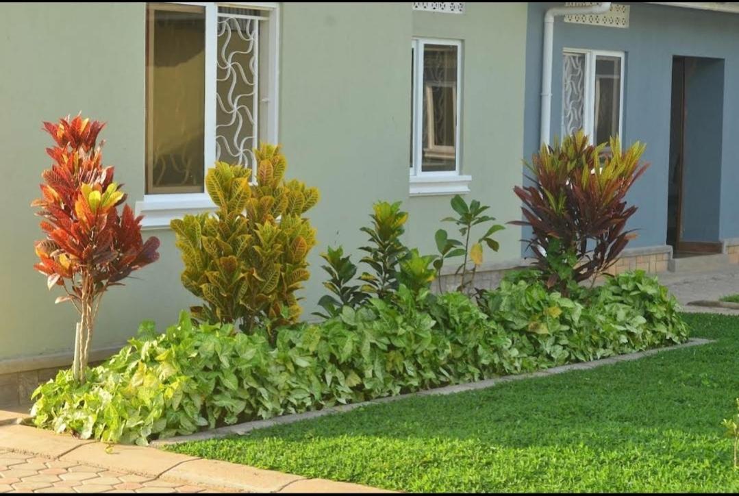 Migingo Suites 엔테베 외부 사진