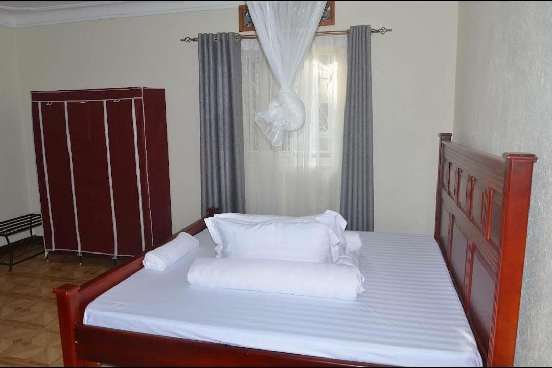 Migingo Suites 엔테베 외부 사진